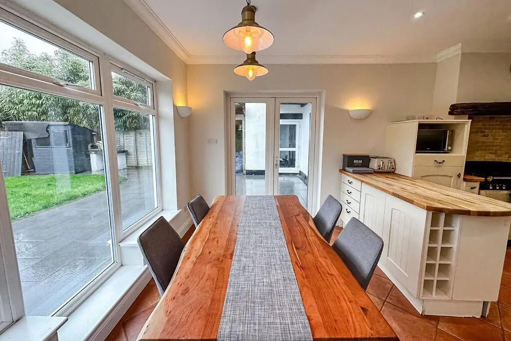 West Parley Manor By Grandeur Property 0*, West Parley United Kingdom